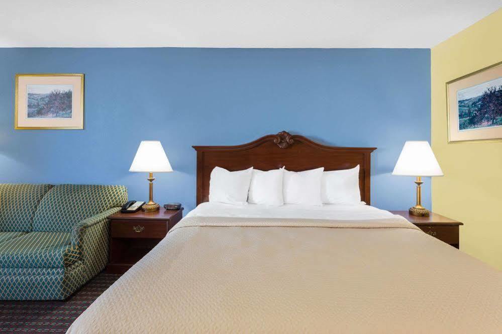 Comfort Inn & Suites Mocksville I-40 Экстерьер фото